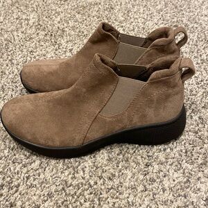 Earth Origins Dayana Ankle Boots Womens 7